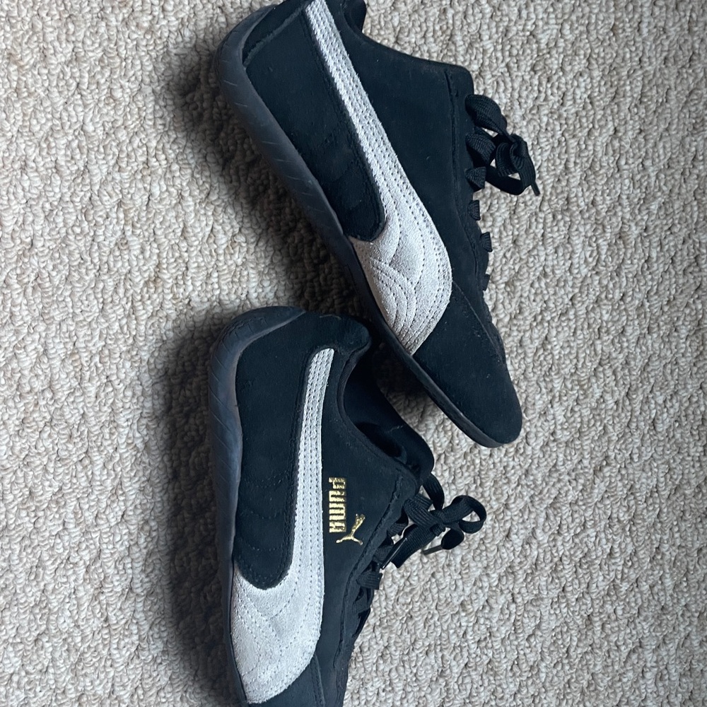 Women’s PUMA Sneakers